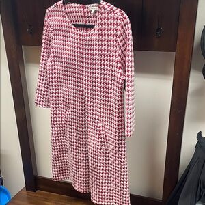 Tyler Boe Crimson and White Houndstooth Dress